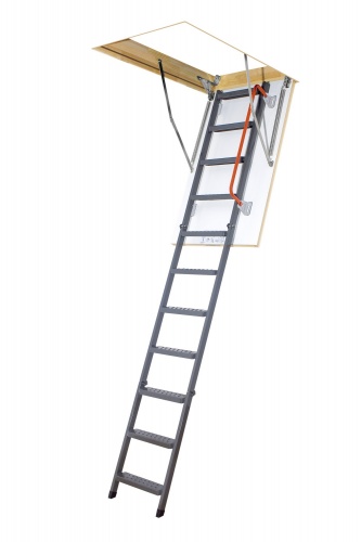 Металлическая лестница Fakro LMK 70x120x280